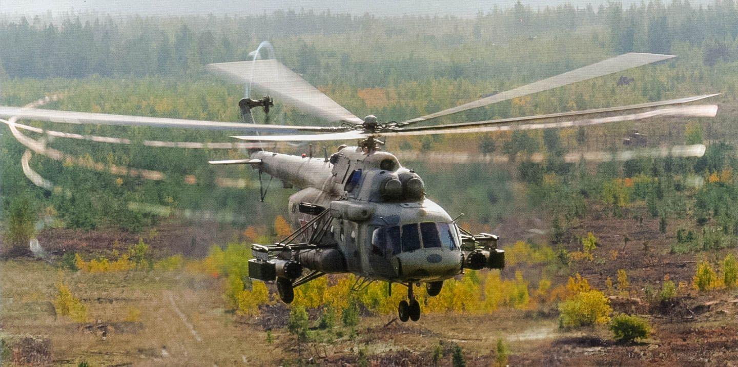 Беларусь получила 6 российских вертолетов и зенитно-ракетный комплекс