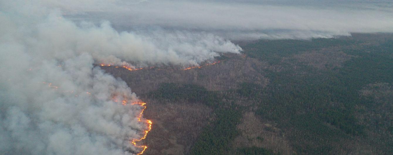 Пожар в Чернобыле приблизился к границе с Беларусью