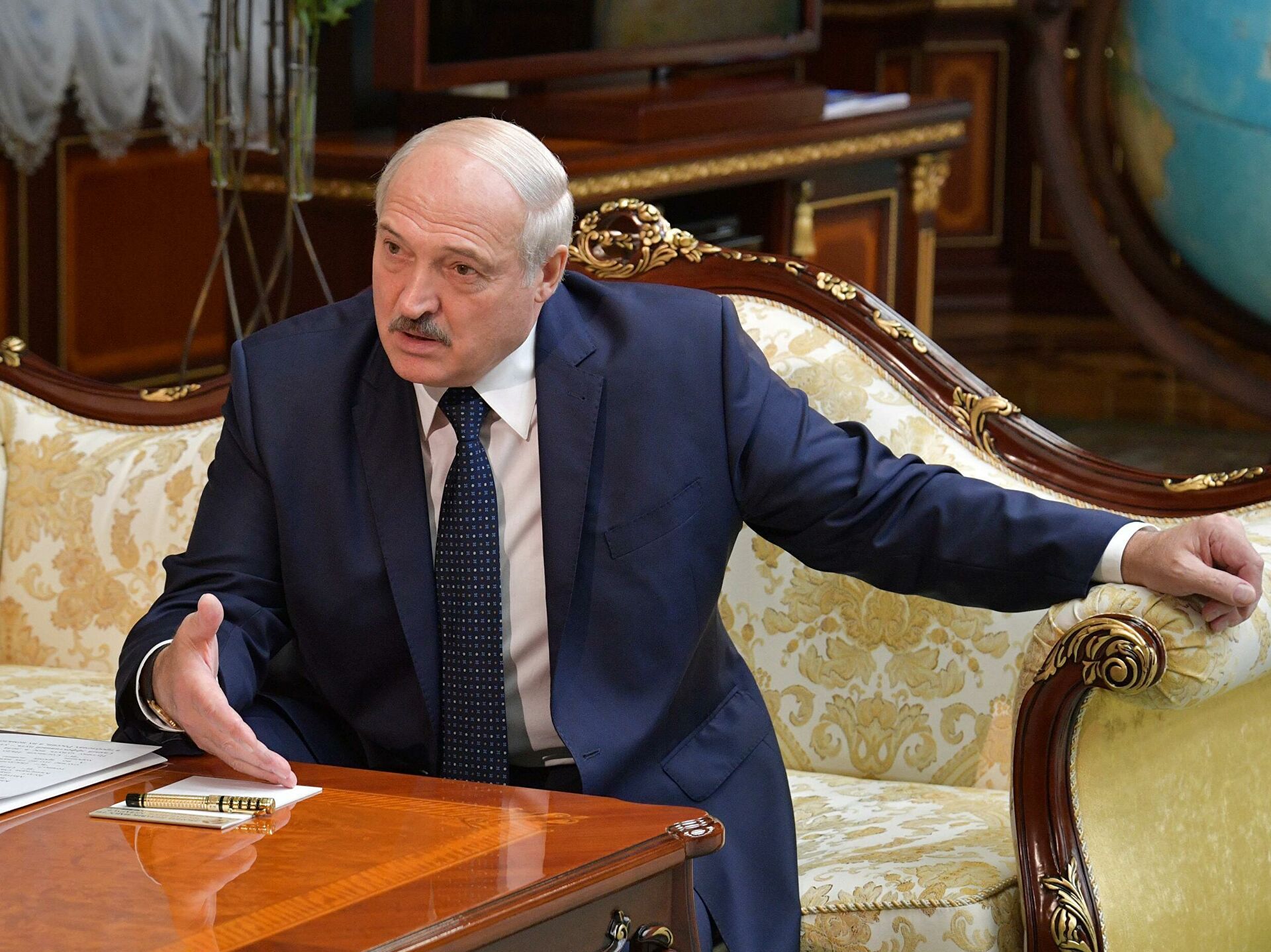 Лукашенко раскрыл, о чем будет говорить с Путиным