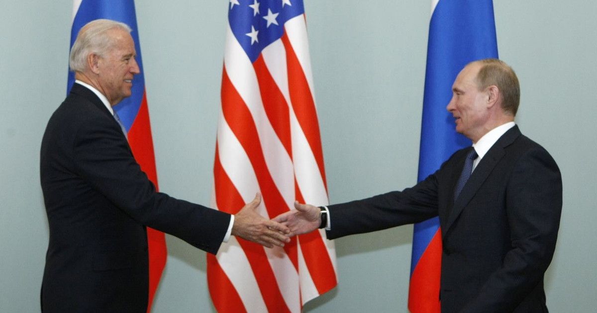 Байден и Путин обсудили ситуацию на Украине