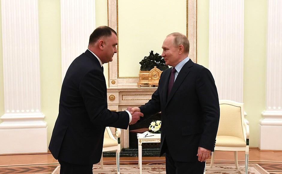 В Южной Осетии заявили, что встреча Путина и Гаглоева должна предостеречь Тбилиси