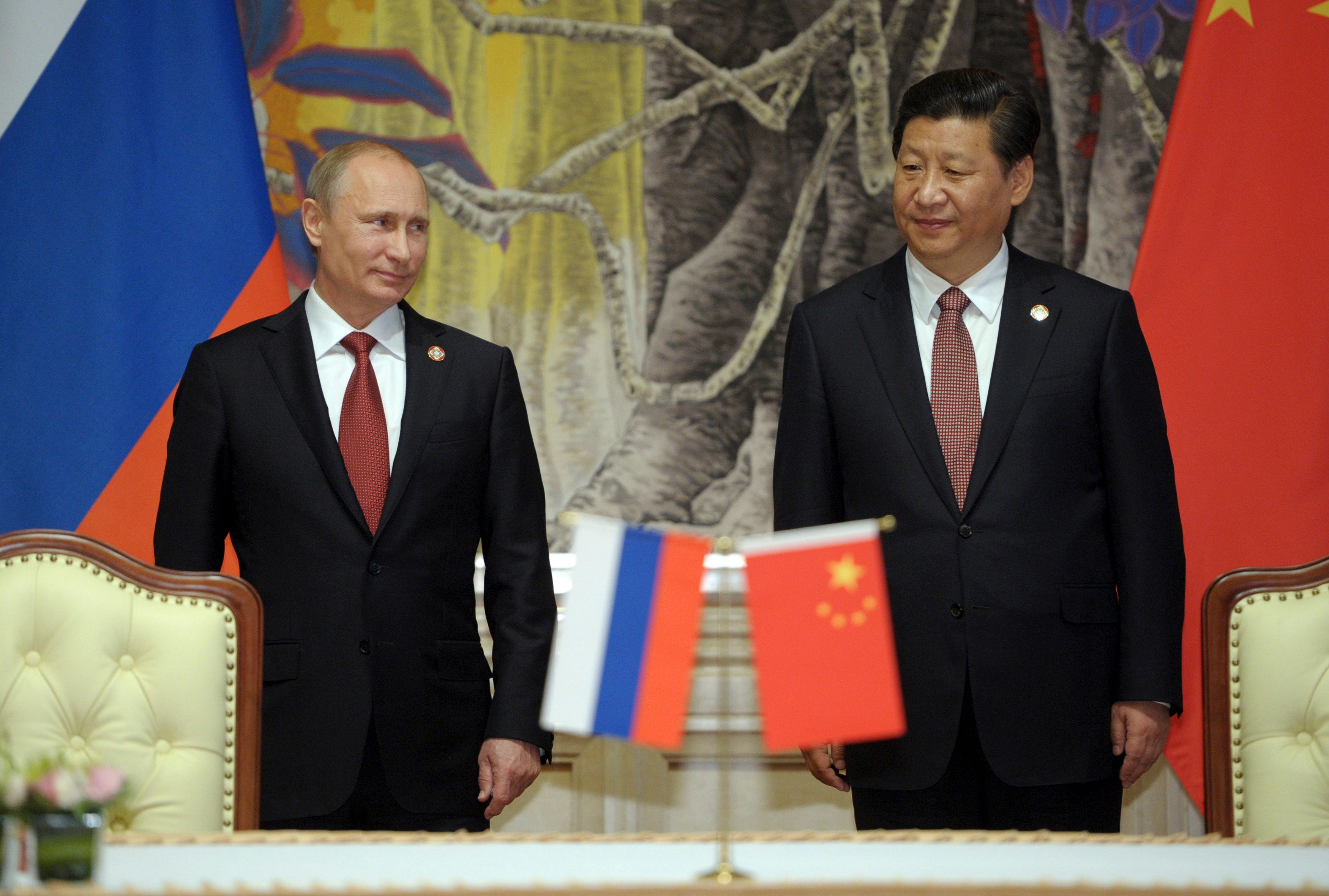 Путин опубликовал статью о будущем отношений с Китаем