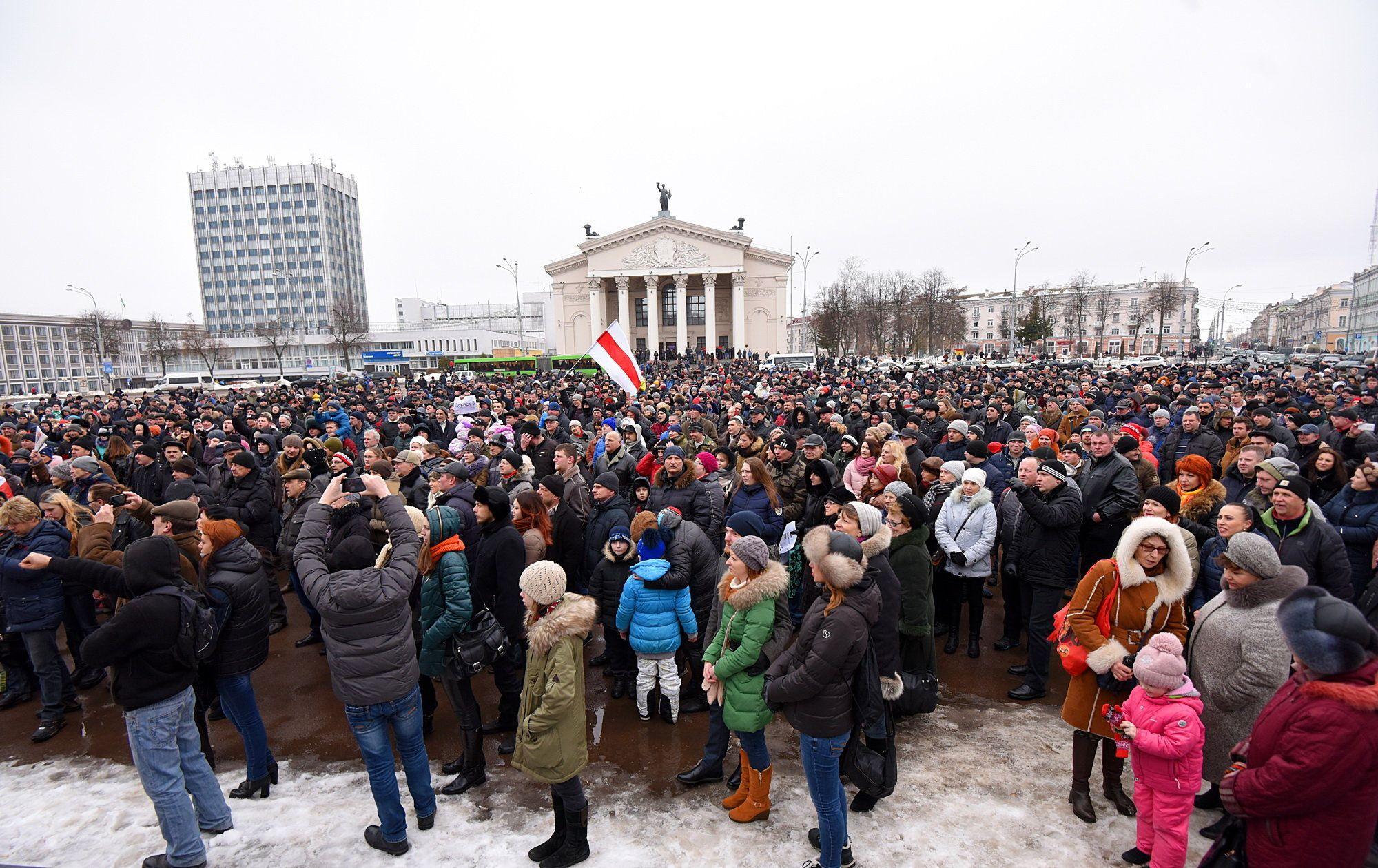 Почему белорусы вышли на улицу с протестом