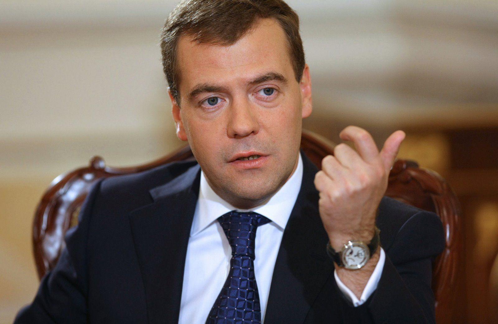 Медведев предложил упростить таможенное регулирование в ЕАЭС