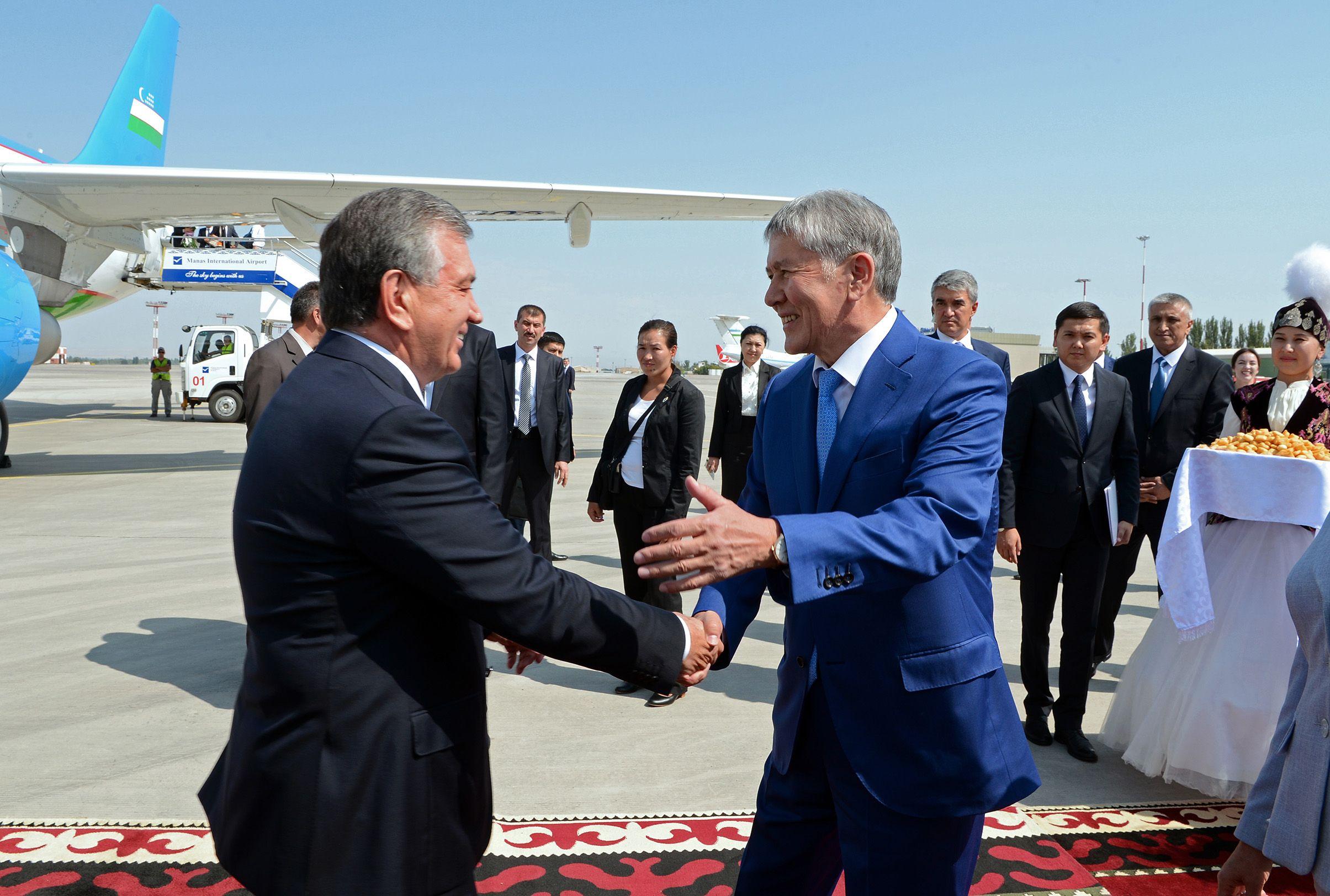 Мирзиёев и Атамбаев подписали договор о границе