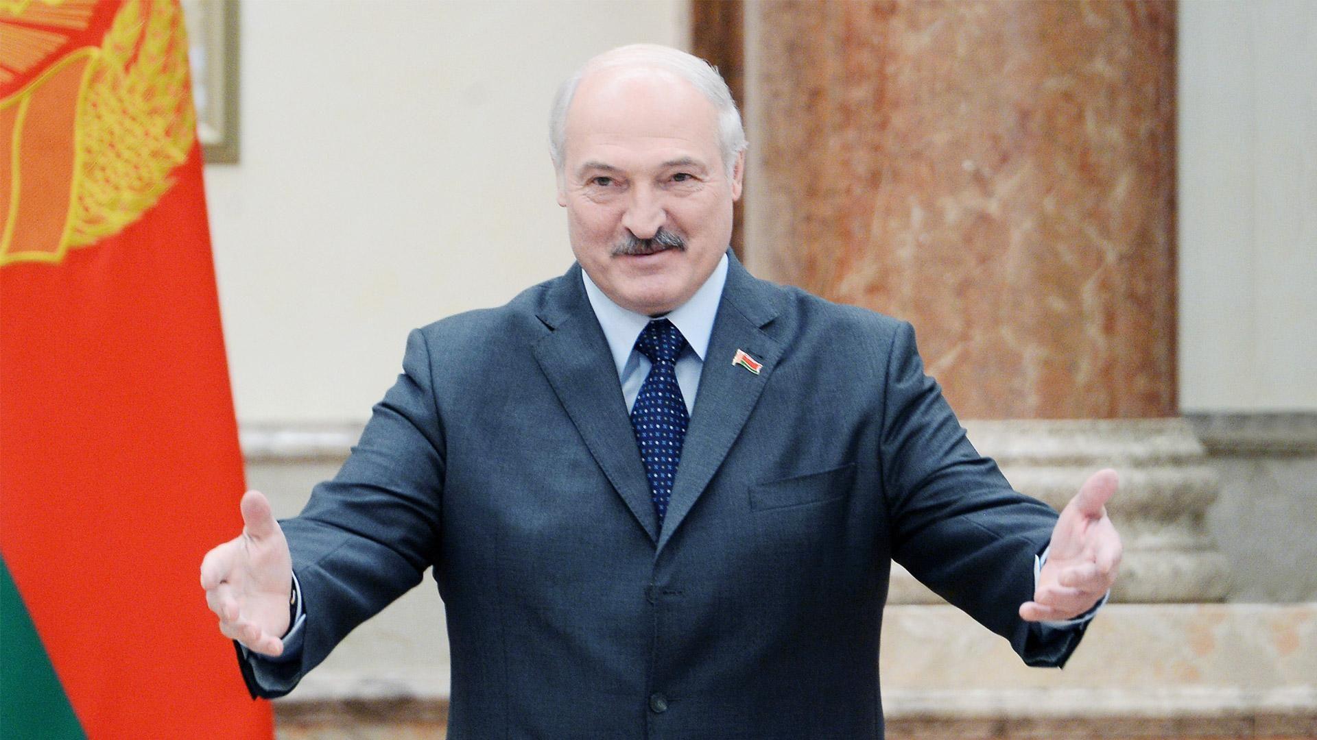 Лукашенко выступил с обращением к народам Беларуси и России