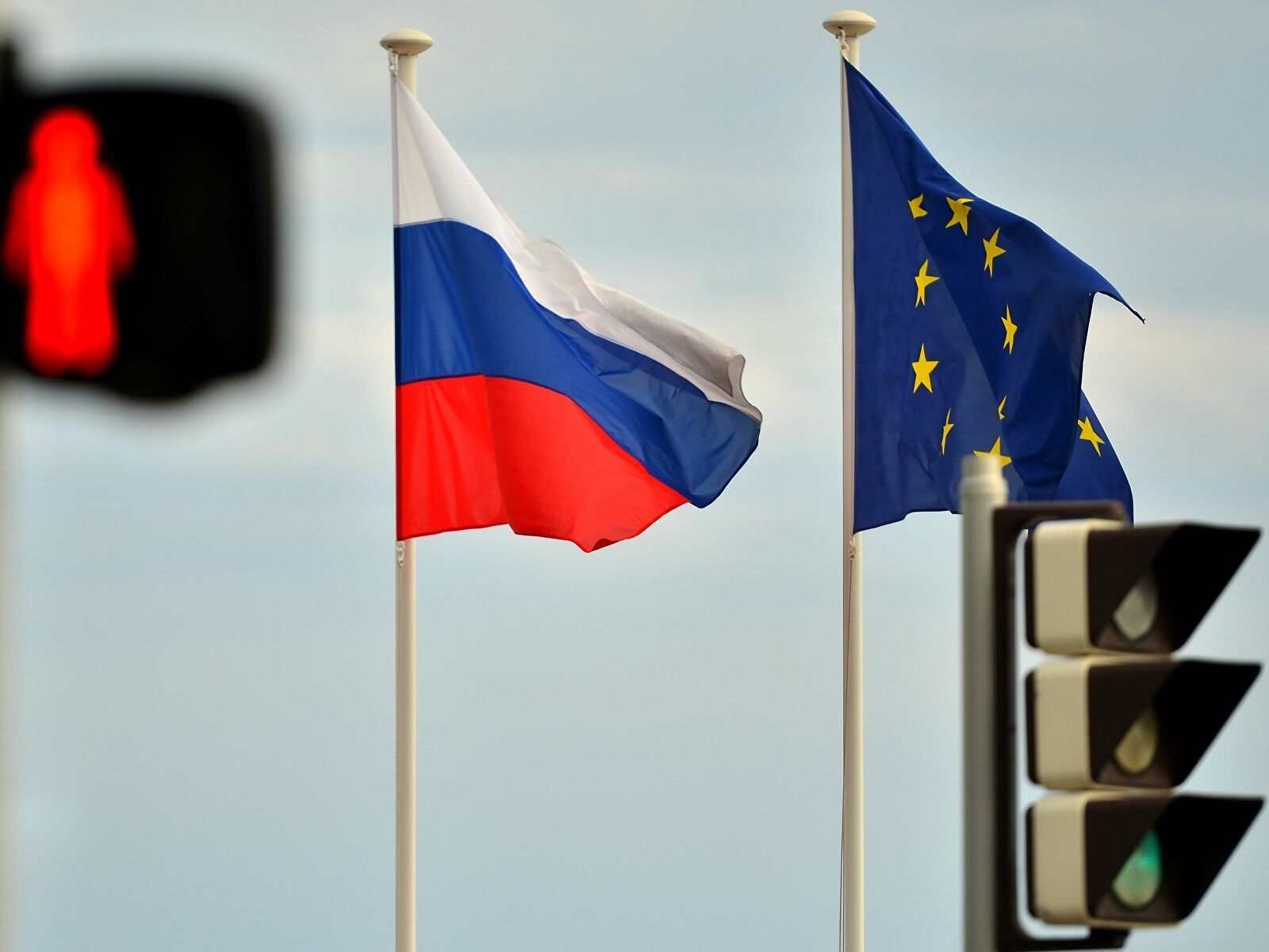 В Европарламенте сформулировали принципы отношений с Россией