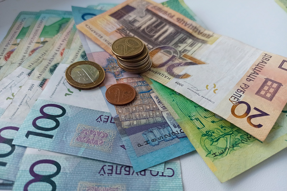 В Нацбанке Беларуси раскрыли, как изменилась доля рубля в денежной массе за год