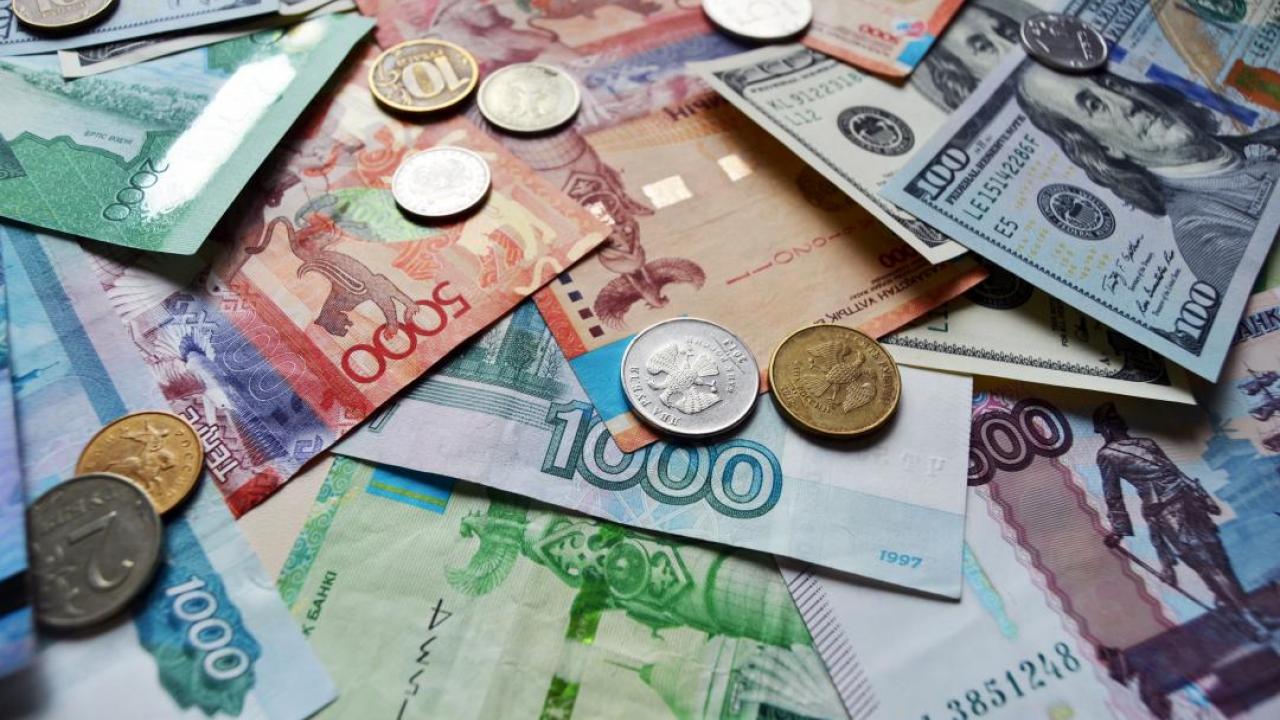 В Казахстане прокомментировали вопрос создания единой валюты в ЕАЭС