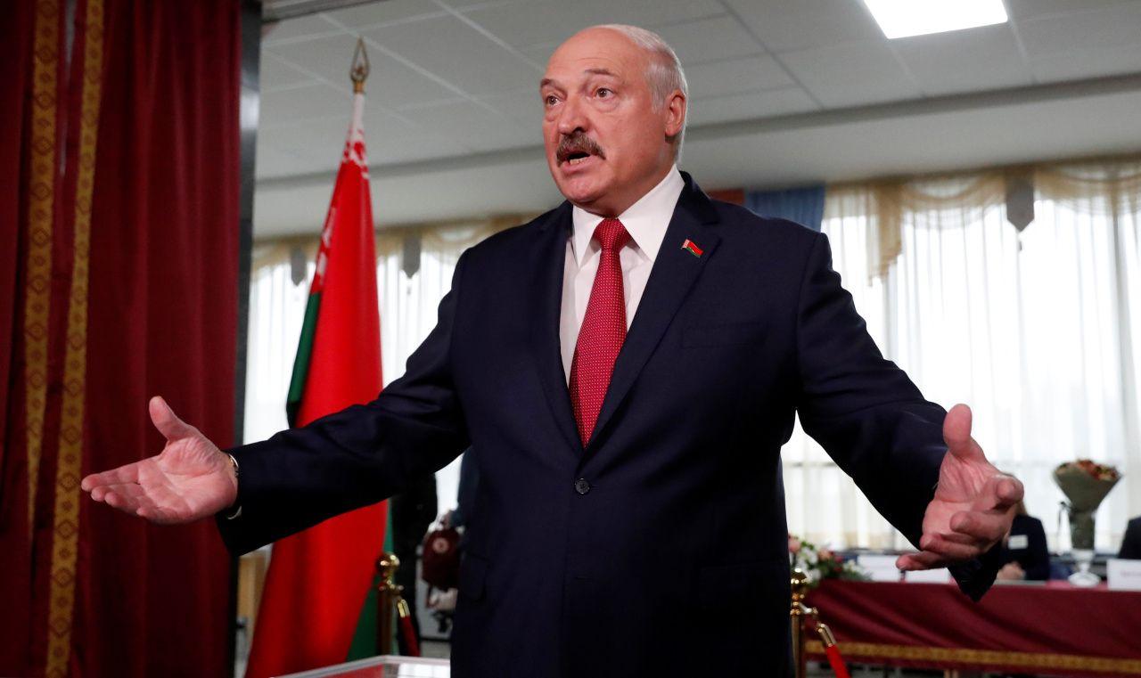Лукашенко раскрыл, почему в парламенте нет оппозиции
