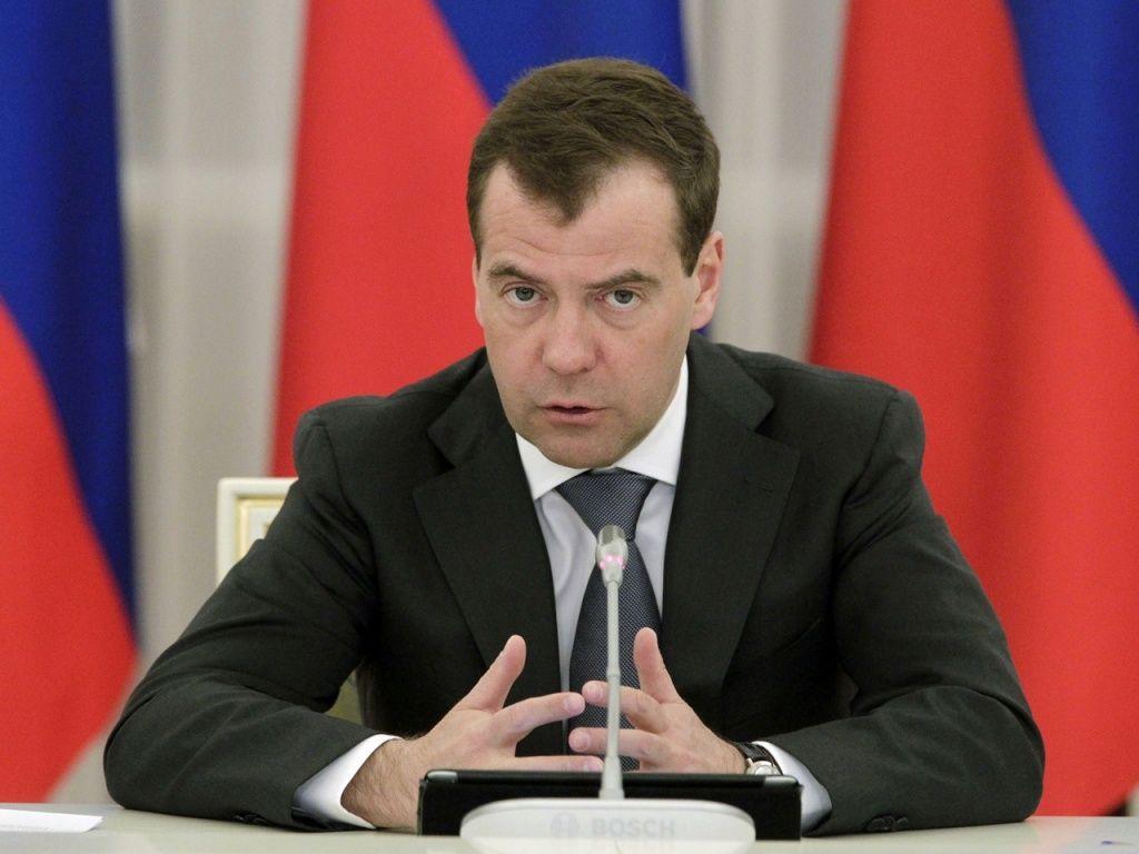 Автотранспортные компании из ЕАЭС смогут работать в России – Медведев