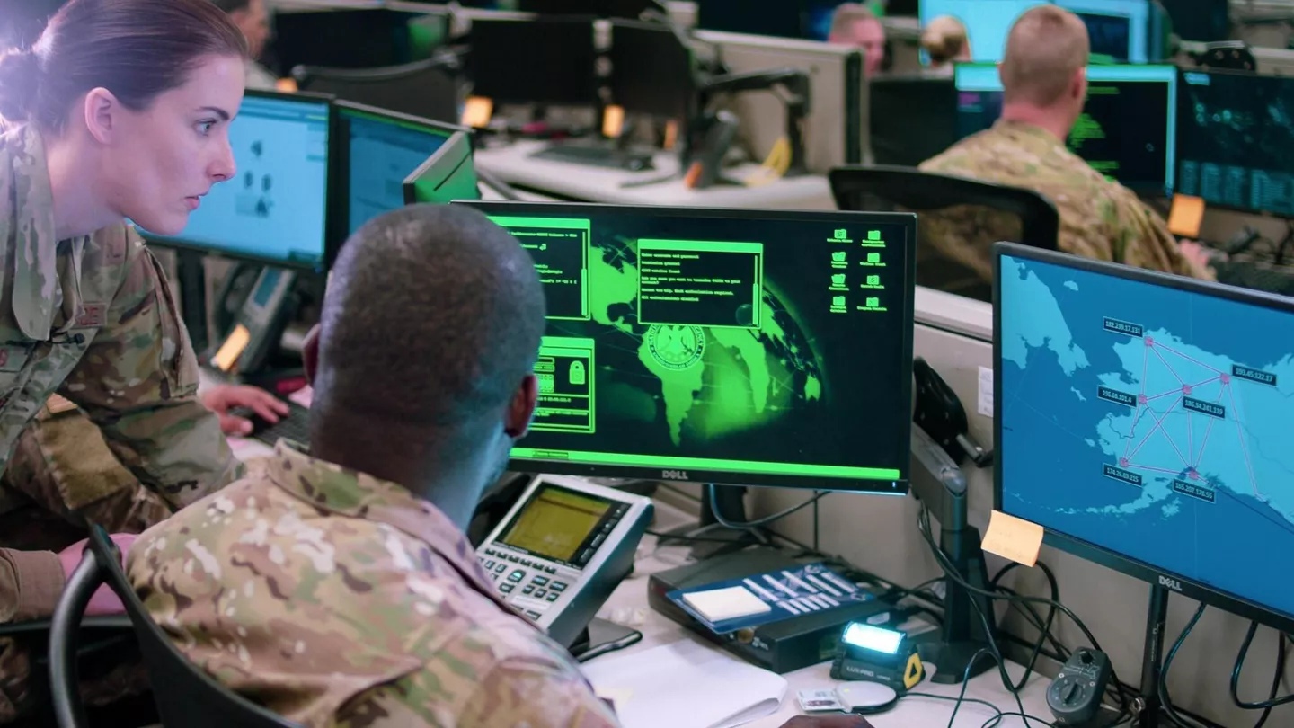 В ФСБ заявили о применении новых видов кибероружия против России