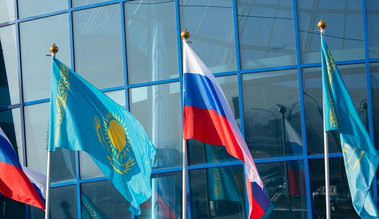 В Кремле отреагировали на сообщения о планах Казахстана присоединиться к санкциям