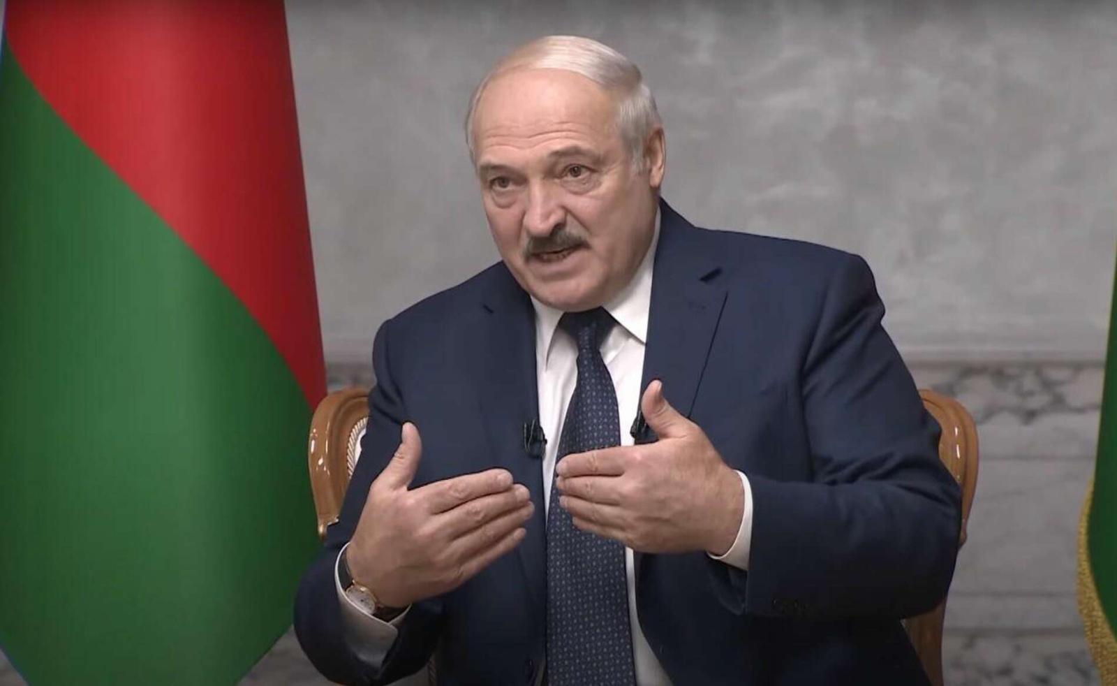 Лукашенко: Украина должна признать потерю своих регионов