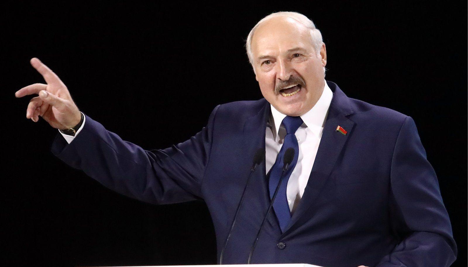 «Братья с востока пугают»: Лукашенко обвинил Россию в блокировке поставок нефти из Казахстана
