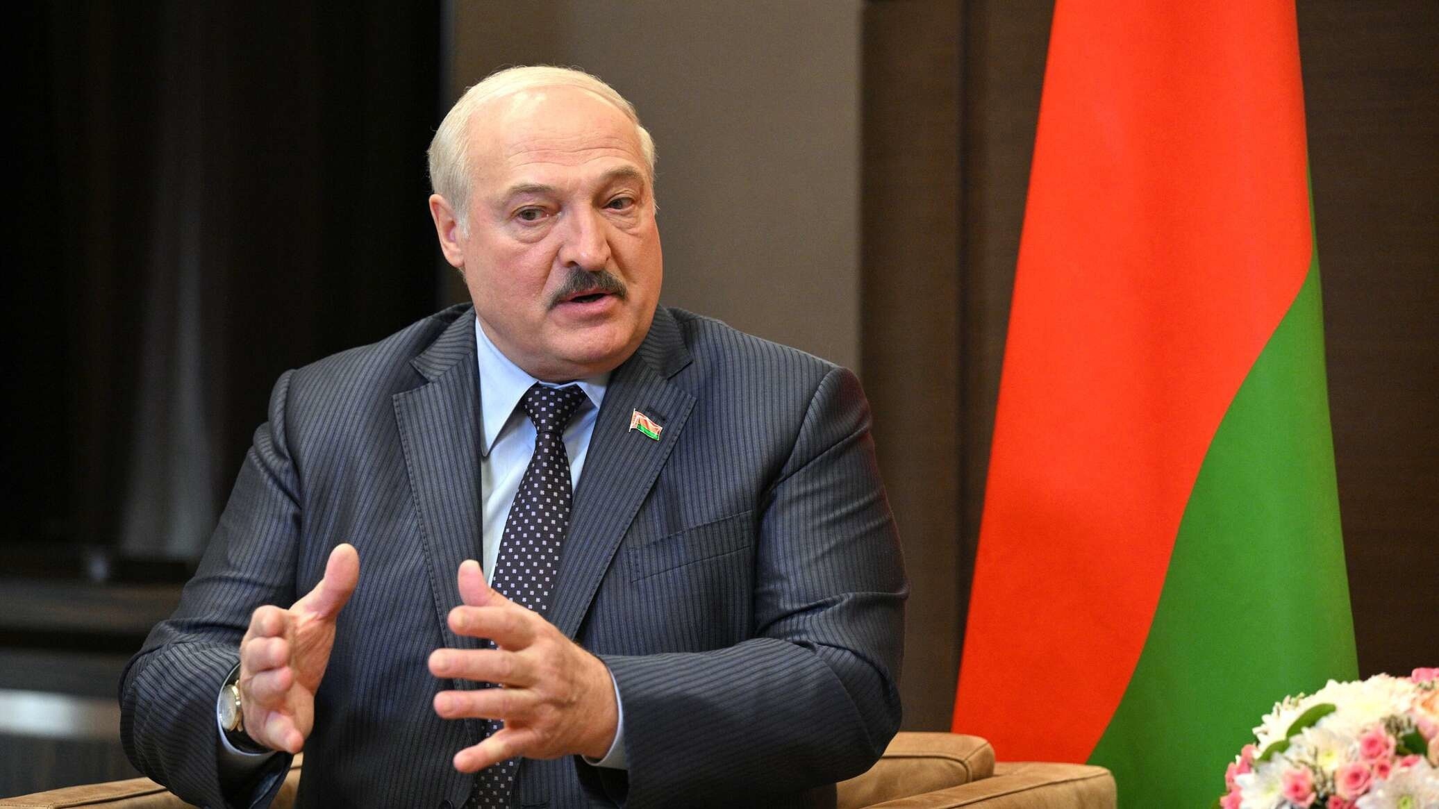 Лукашенко заявил, что хочет «подучиться» у председателя Центробанка России