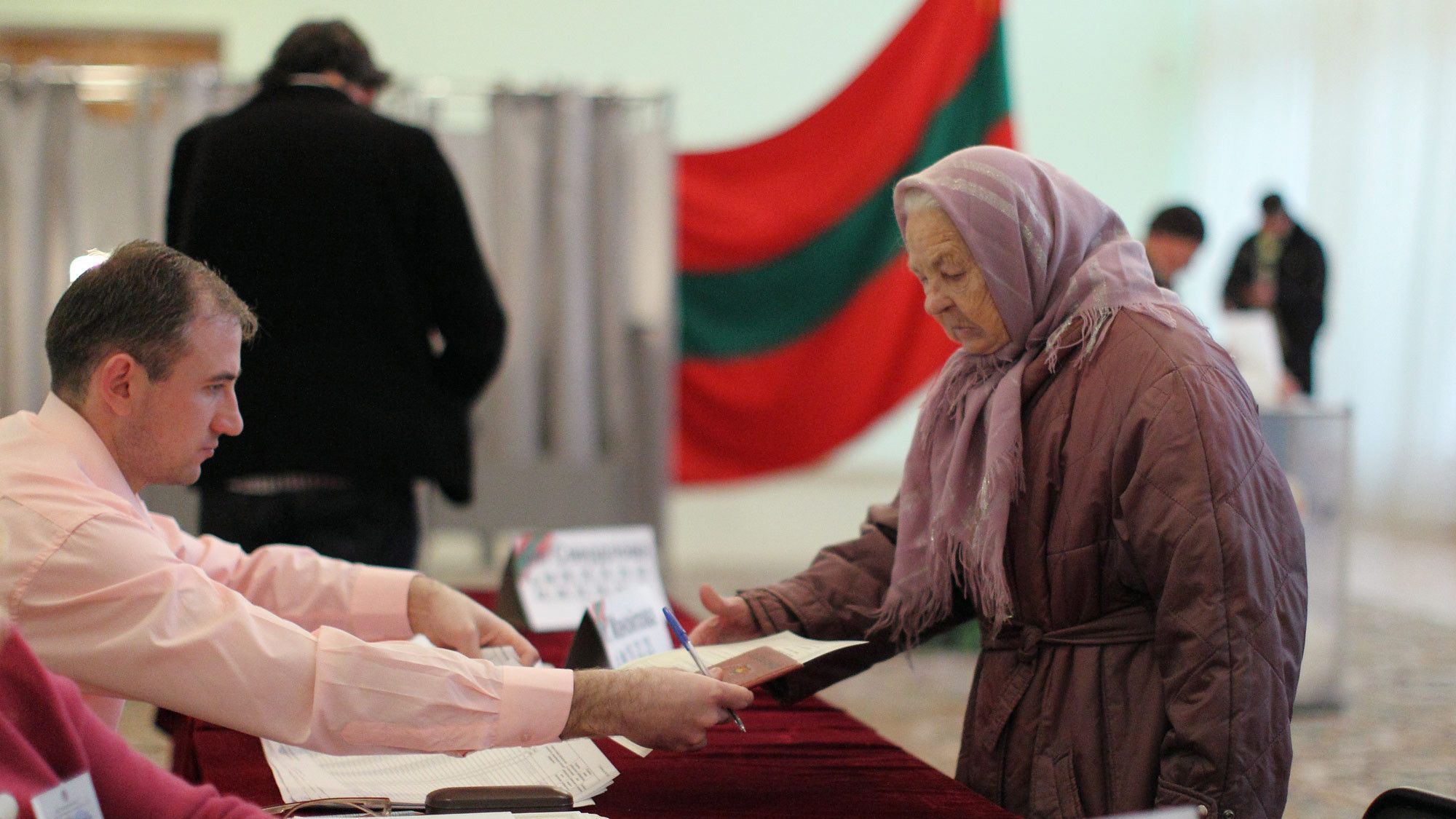 ЦИК Молдовы оспорит сокращение избирательных участков в Приднестровье