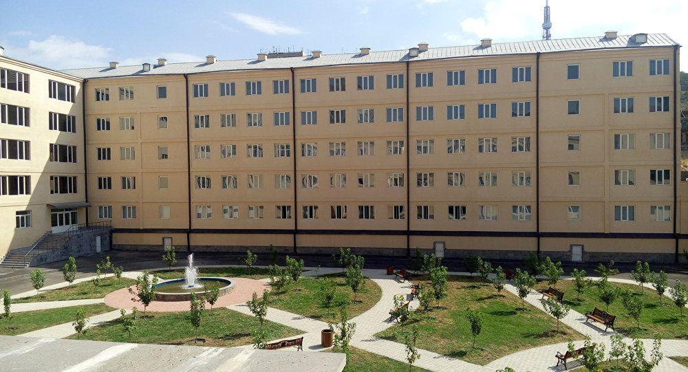 Ереванский филиал МГУ открыл двери для абитуриентов