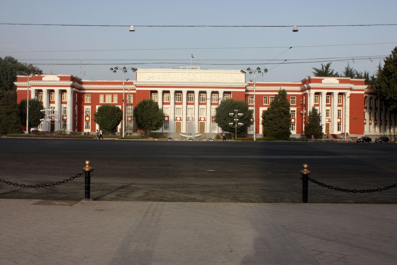 Китай выделит $250 млн на строительство нового парламента в Таджикистане