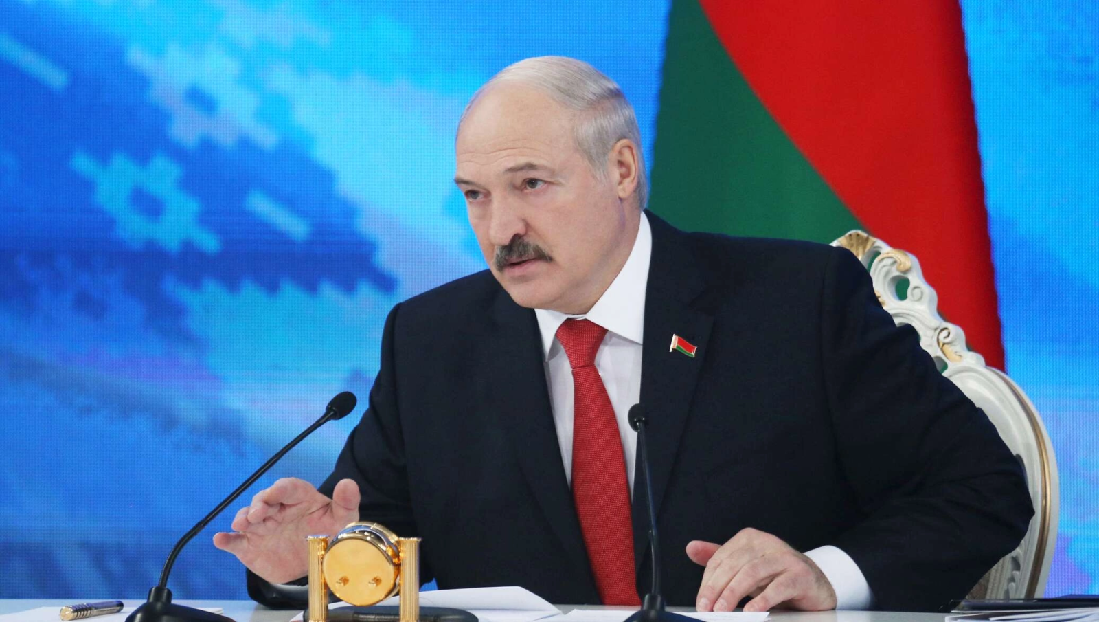 Лукашенко: Абхазию нельзя бросать, мы обсуждали это с Путиным