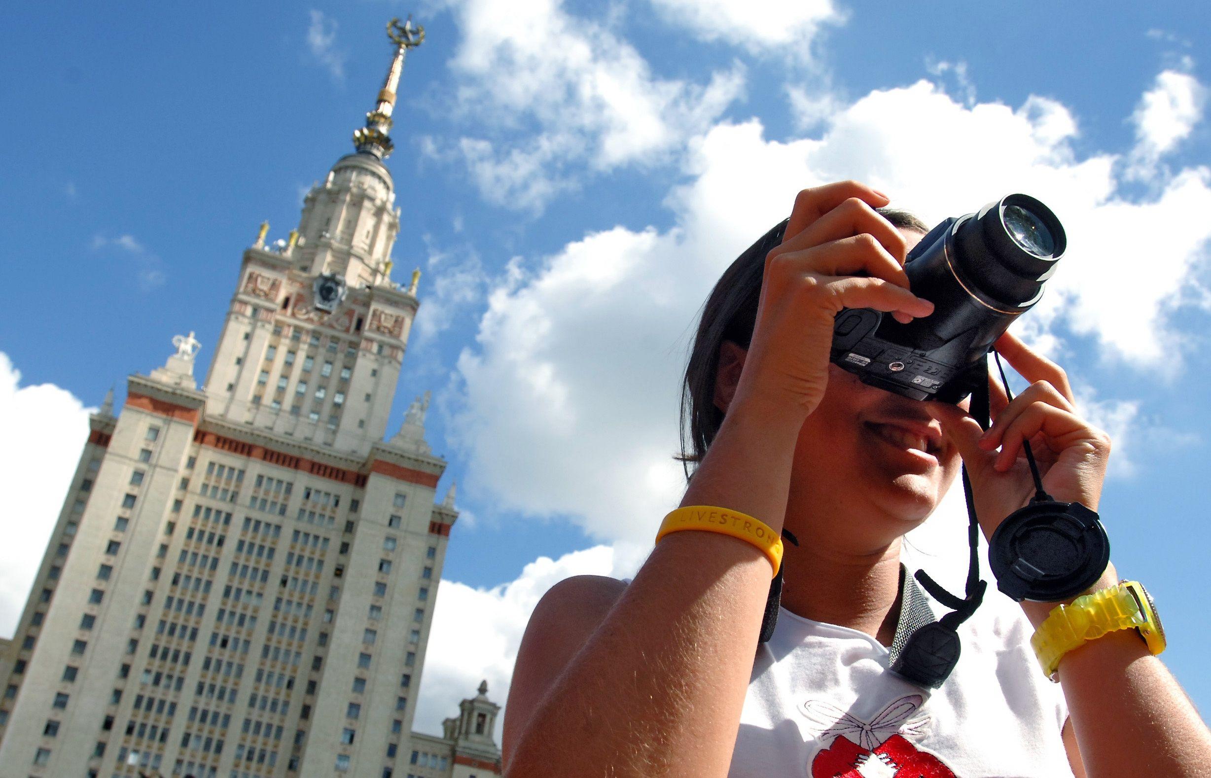 Казахстан и Армения вошли в десятку стран по числу посетивших Россию туристов