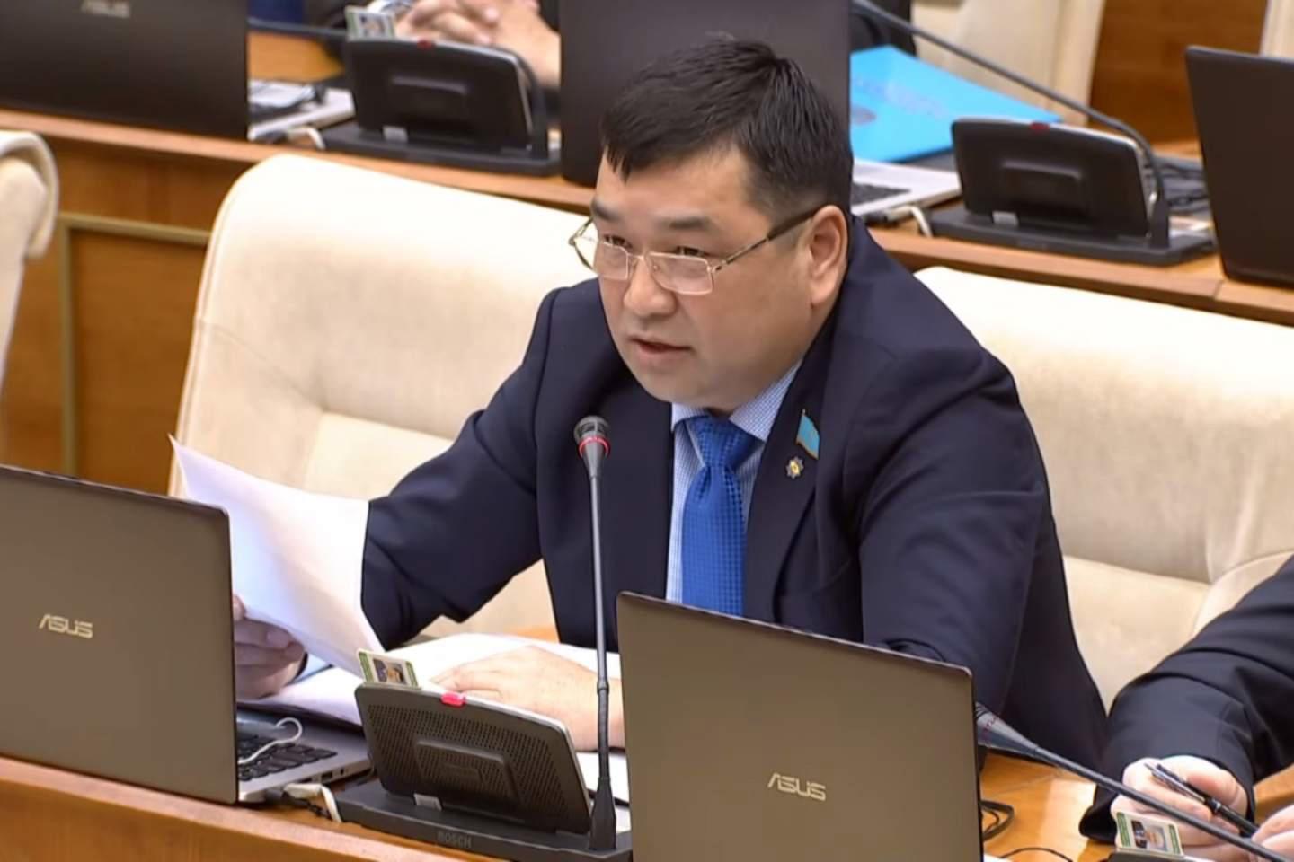 Поддержавший СВО казахский экс-депутат оценил последствия своего исключения из партии