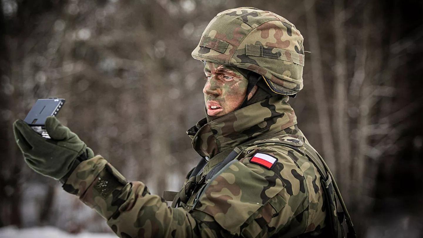 Польские СМИ: Киев надеется на ввод армии Польши на Западную Украину