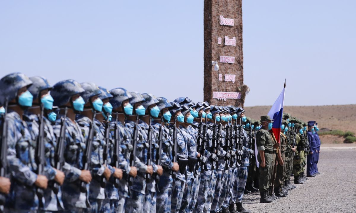 Учения и интеграция военных групп: Как Россия и Китай готовятся к защите от НАТО