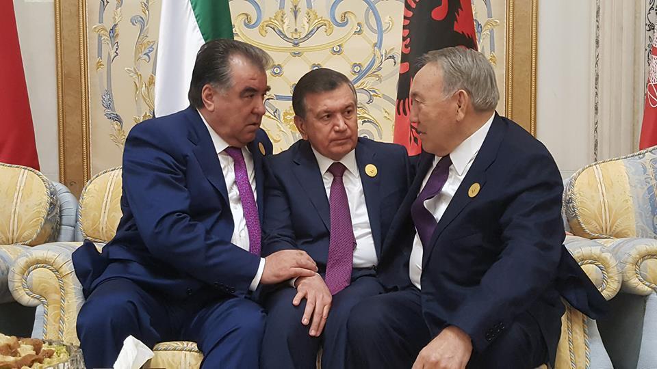 Мирзиёев неформально встретился с главами Таджикистана и Казахстана
