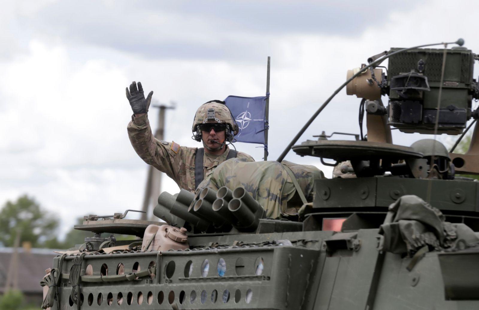 Почему США и НАТО перебрасывают войска на восток с опережением графика?