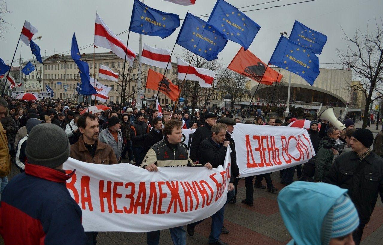 Кто заплатит за «демократизацию» Беларуси?