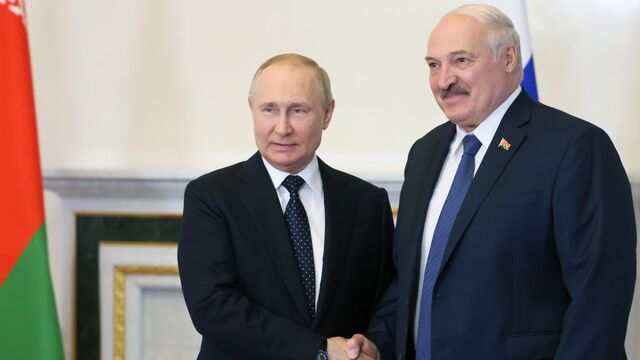 Путин поздравил Лукашенко с Днём независимости Беларуси