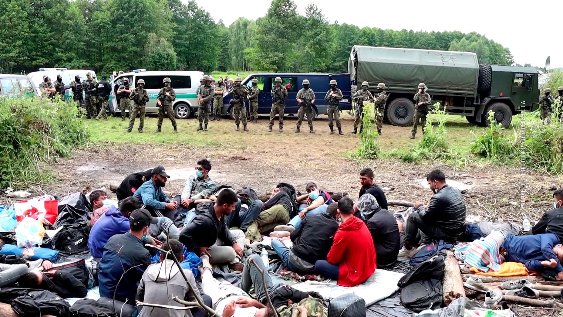 ЕСПЧ обязал Польшу и Латвию поддержать беженцев на границе с Беларусью