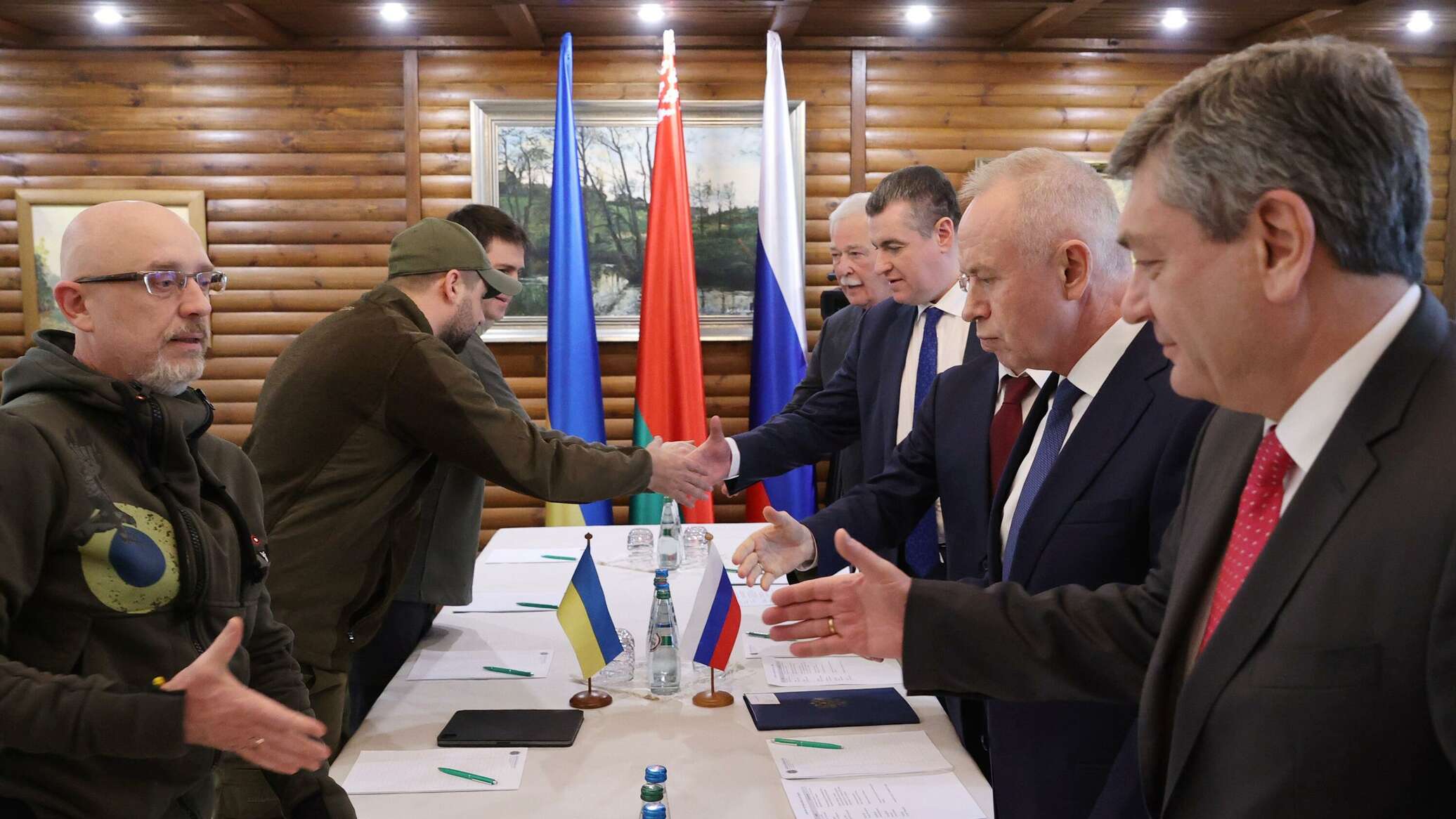 Стали известны итоги переговоров России и Украины в Беловежской пуще
