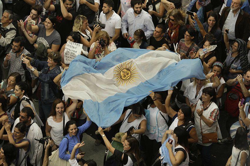 Tension Grows between Argentina and Brazil over the MERCOSUR-EU Agreement, Expert from Argentina Says