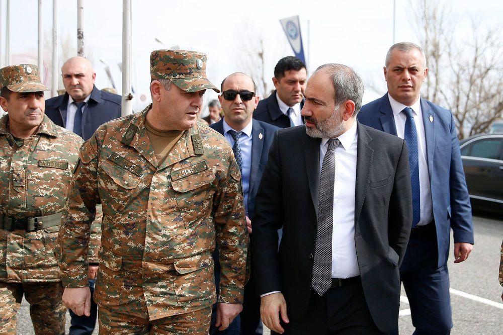 Пашинян предложил варианты деэскалации на границе Армении и Азербайджана