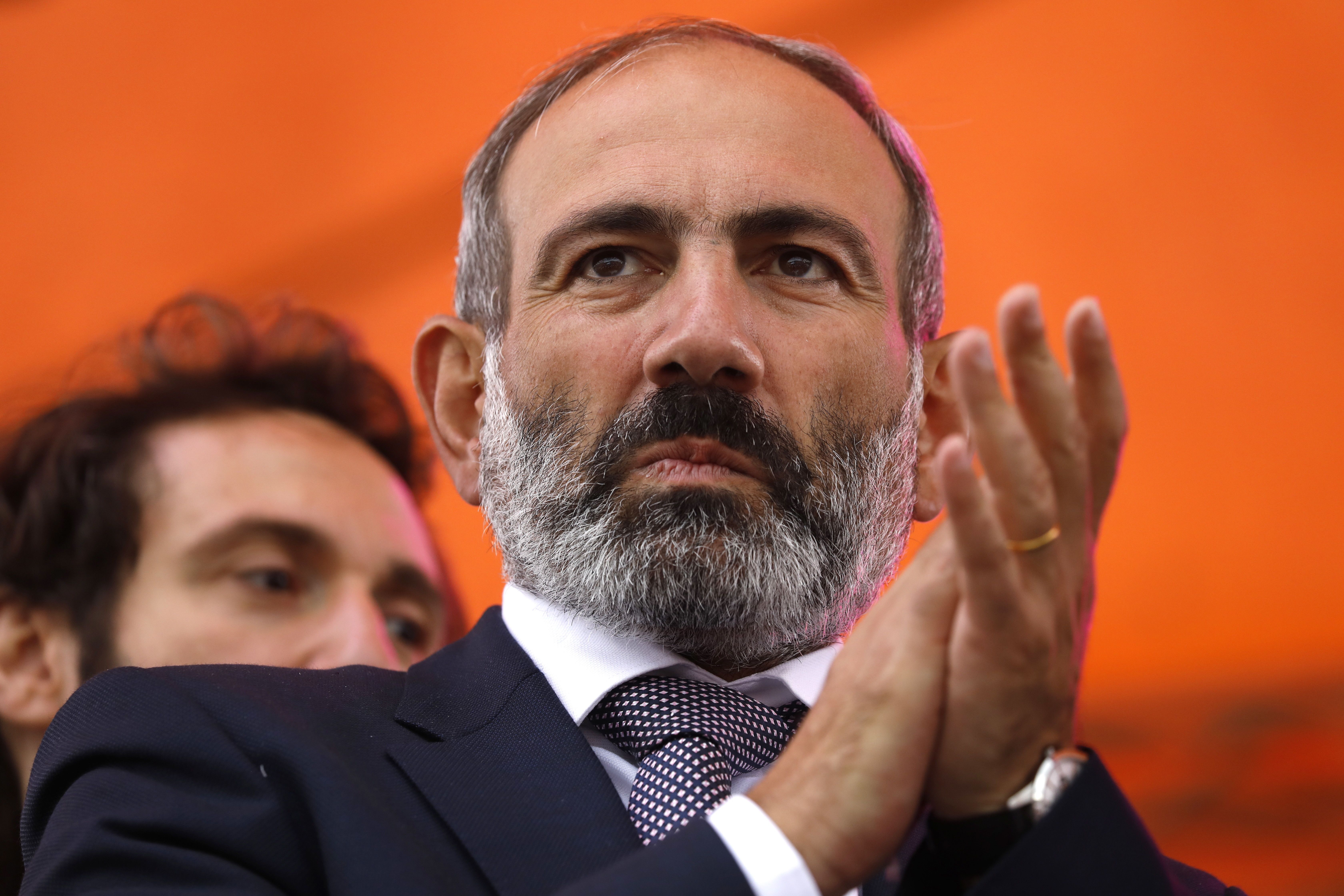 Пародия на пашиняна. Nikol Pashinyan. Воваевич Пашинян. Никол Пашинян Армения.