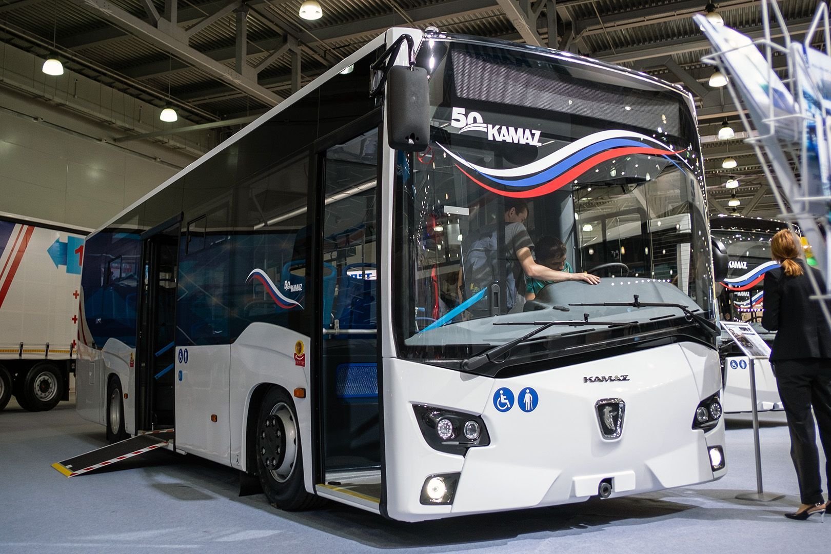 В Кыргызстане запустят производство автобусов КамАЗ