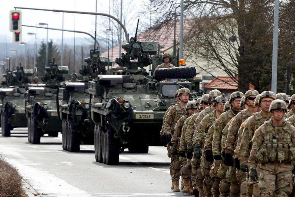 Что стоит за угрозой США вывести войска из Германии в Польшу