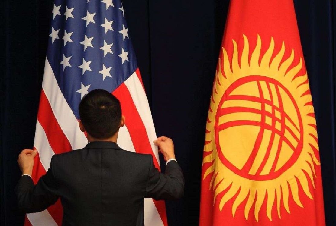 США собрались помогать Кыргызстану в проведении новых выборов  