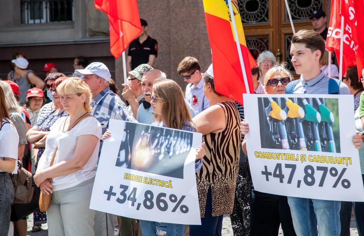 Власти Молдовы назвали препятствия для повышения минимальной зарплаты