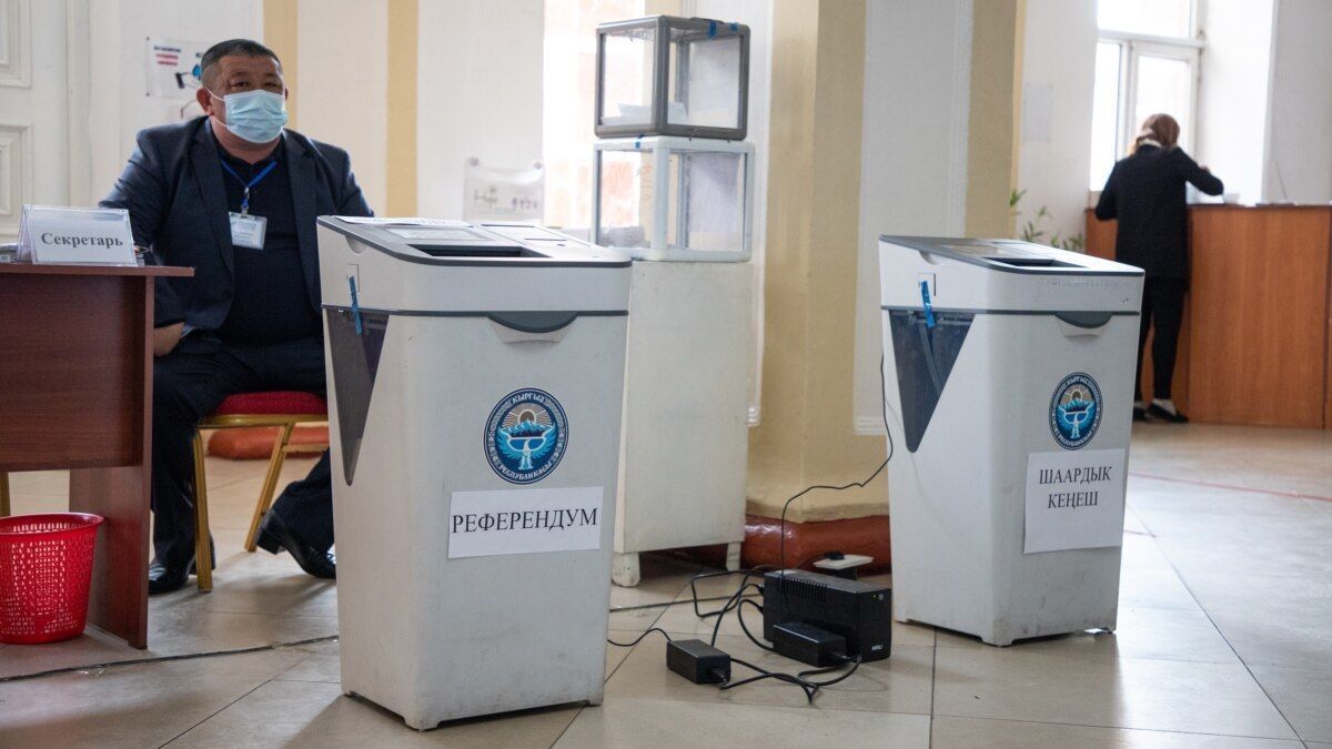 В Кыргызстане озвучили предварительные итоги референдума по Конституции