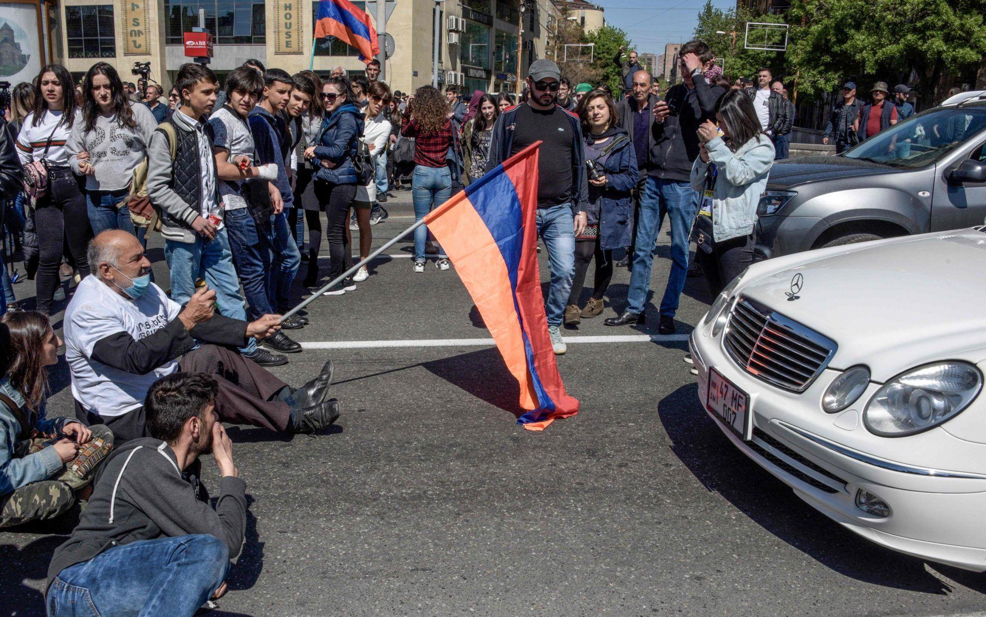 Пандемия мобилизовала оппозицию в Армении