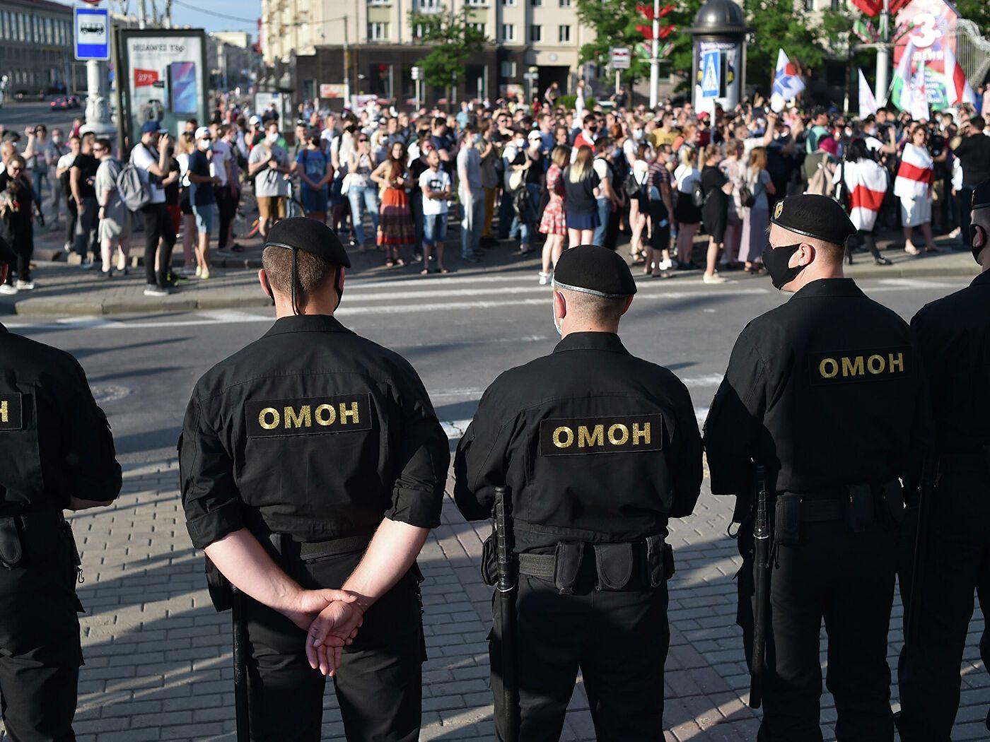 В МВД Беларуси раскрыли причины массовых задержаний оппозиционеров