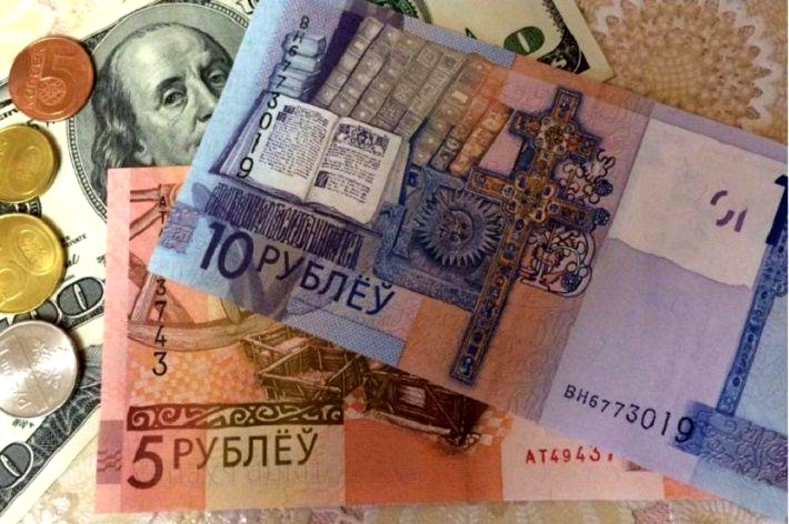Беларусь сократит использование доллара