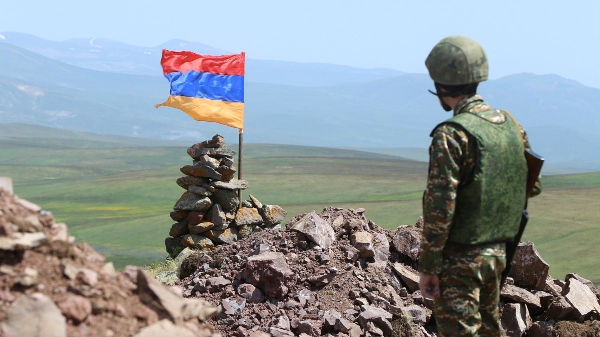 Пашинян поддержал предложение России по демаркации границ с Азербайджаном