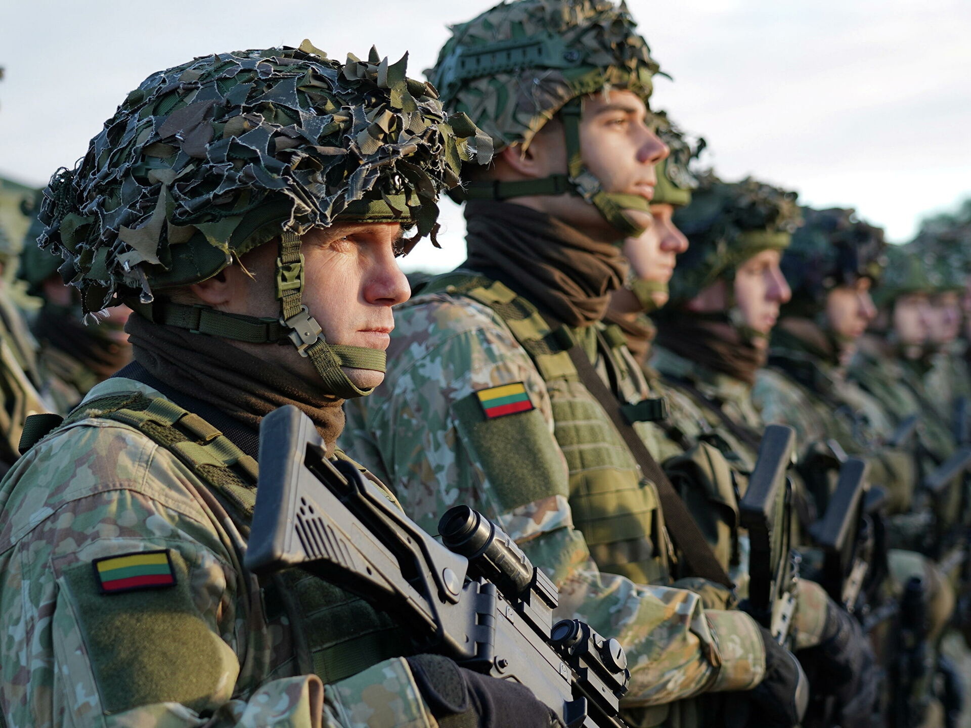 НАТО начинает военные учения на границе с Беларусью