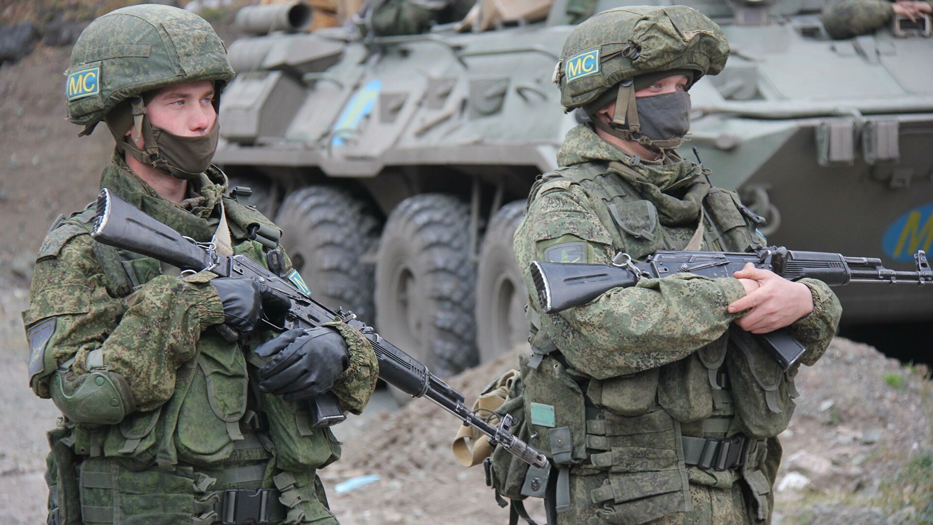 Российские миротворцы остановили перестрелку в Нагорном Карабахе