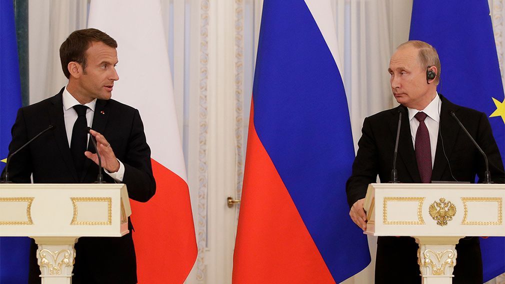 Путин успокоил Макрона насчет слов Лукашенко о ядерном оружии