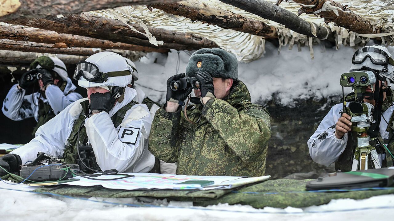 Что стоит за внеплановыми военными учениями России и Беларуси